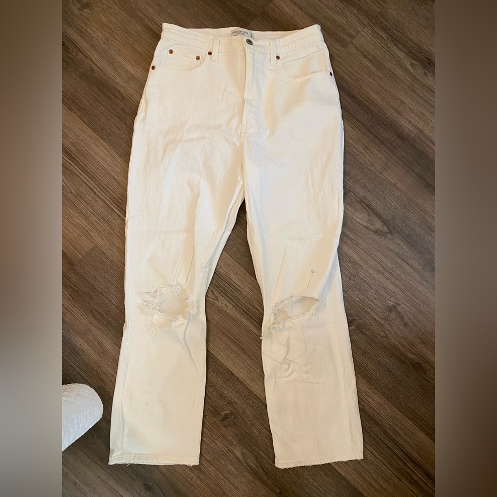 Abercrombie & Fitch White Ankle Straight Jeans